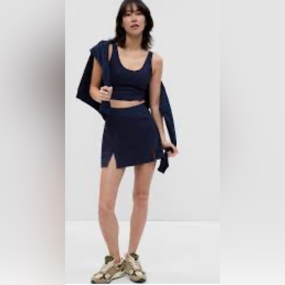 Gapfit slit-front skort - Picture 1 of 7